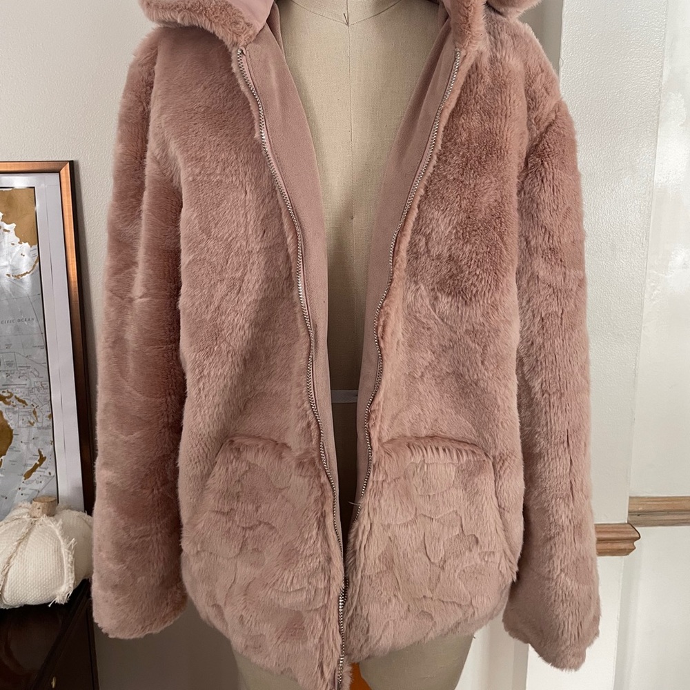 Anthropologie • Esley Blush Faux Fur Jacket